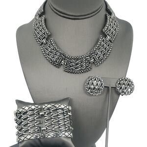 Vintage Egyptian-Revival Choker Necklace, Bracelet, & Earrings Set – Book Piece!